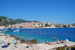 Letujte na Hvaru i Braču uz najpovoljnije letove do Splita