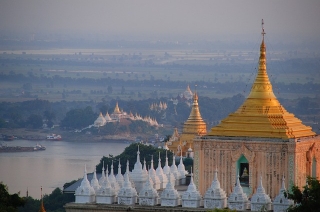 Mjanmar: Most, knjiga, manastir, brod, brdo